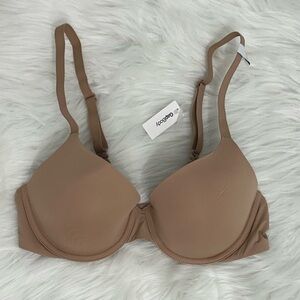 Gap T-Shirt Bra